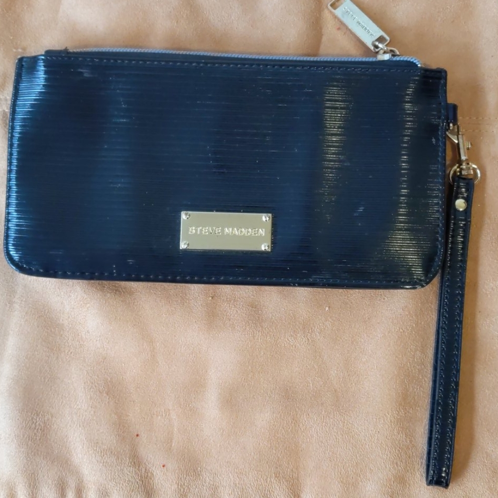 Steve Madden Wallet - Picture 2 of 4